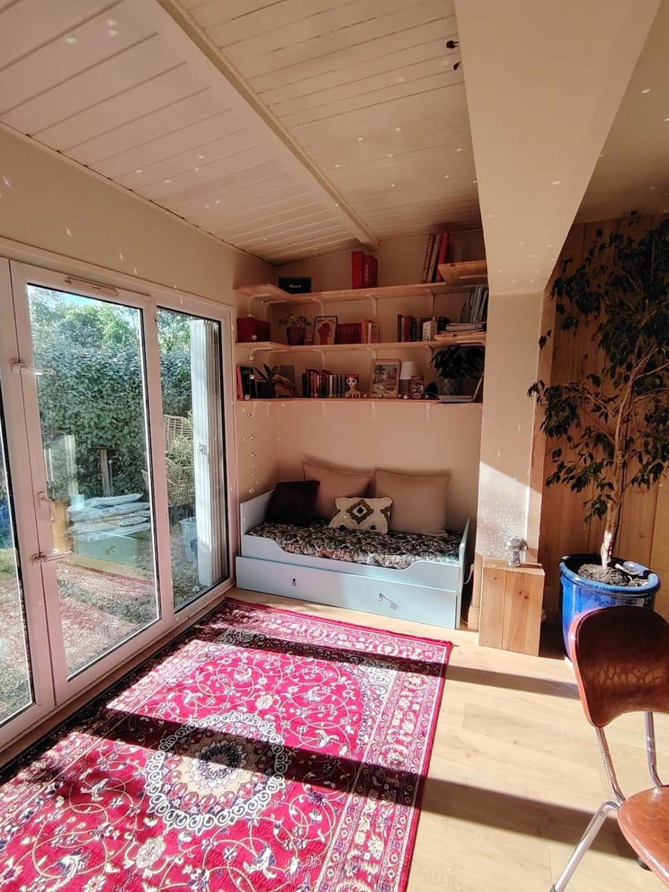 Library, Seating area