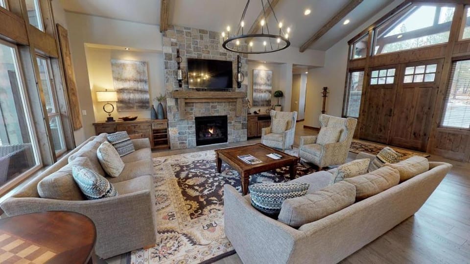 56592 Sunstone Loop House in Oregon