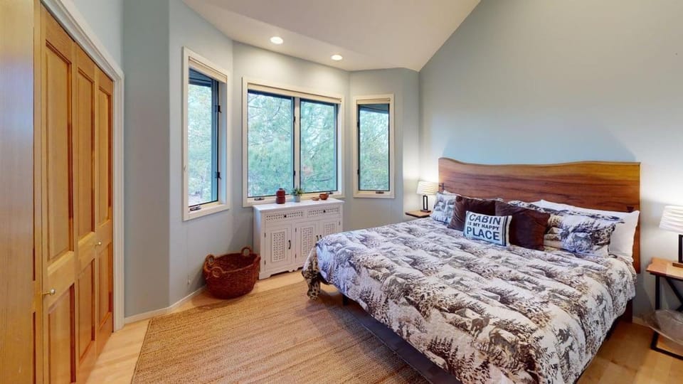 1 Cottonwood Lane House in Sunriver