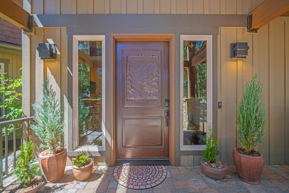 56457 Sunstone Loop House in Oregon