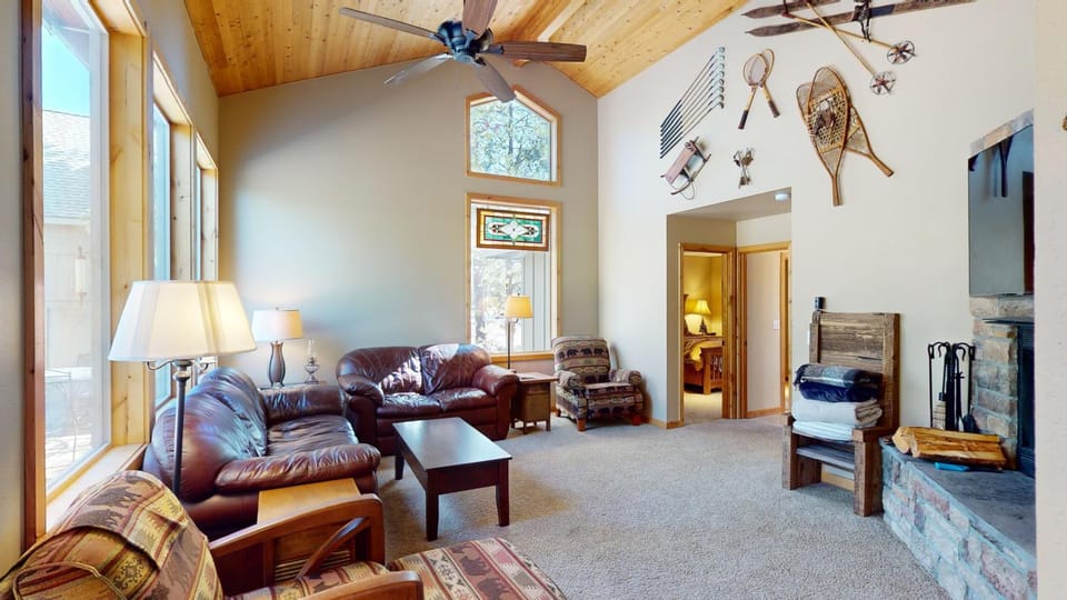 1 Poplar Lane House in Sunriver