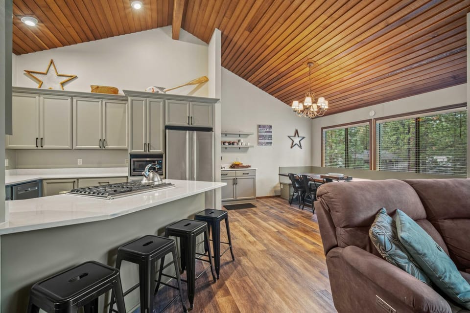 1 Sequoia Lane House in Sunriver