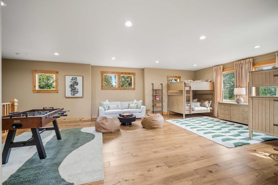 56713 Dancing Rock Loop House in Oregon