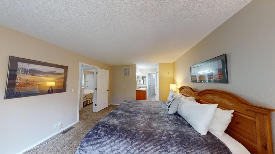 38 Tennis Village Apartment in Sunriver