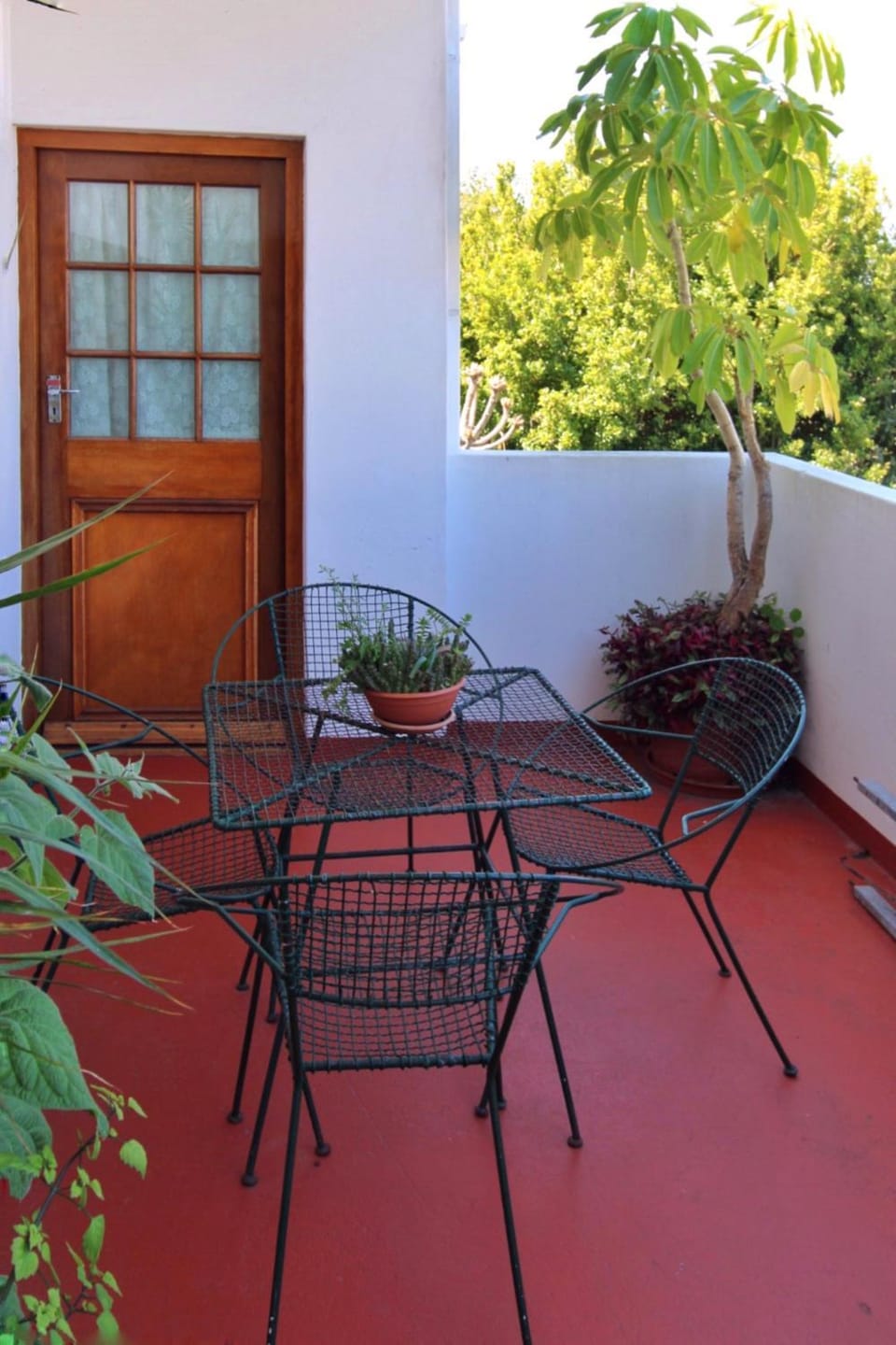 Zoete Inval Travelers Lodge-Backpacker Loft Hostel in Hermanus