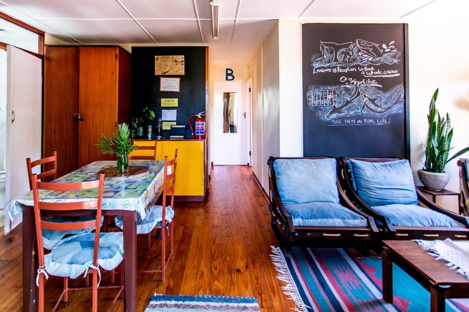 Zoete Inval Travelers Lodge-Backpacker Loft Hostel in Hermanus