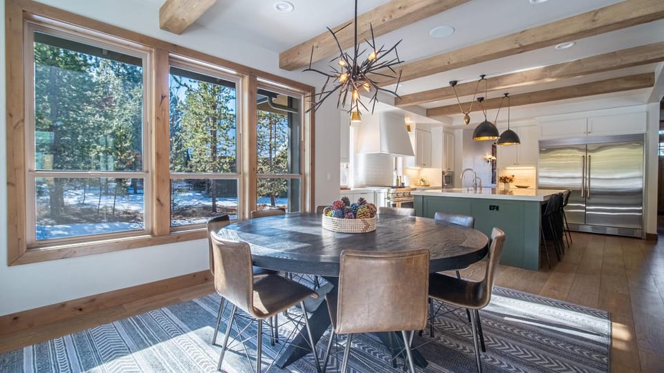 56815 Dancing Rock Loop House in Oregon
