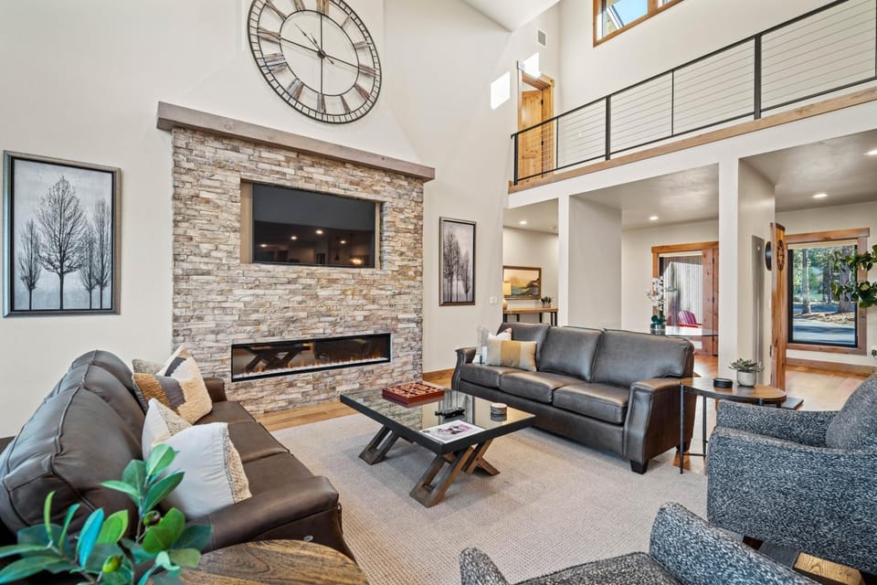 56826 Dancing Rock Loop House in Oregon