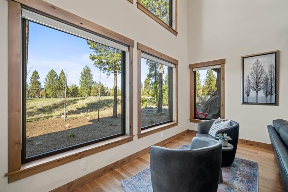 56826 Dancing Rock Loop House in Oregon