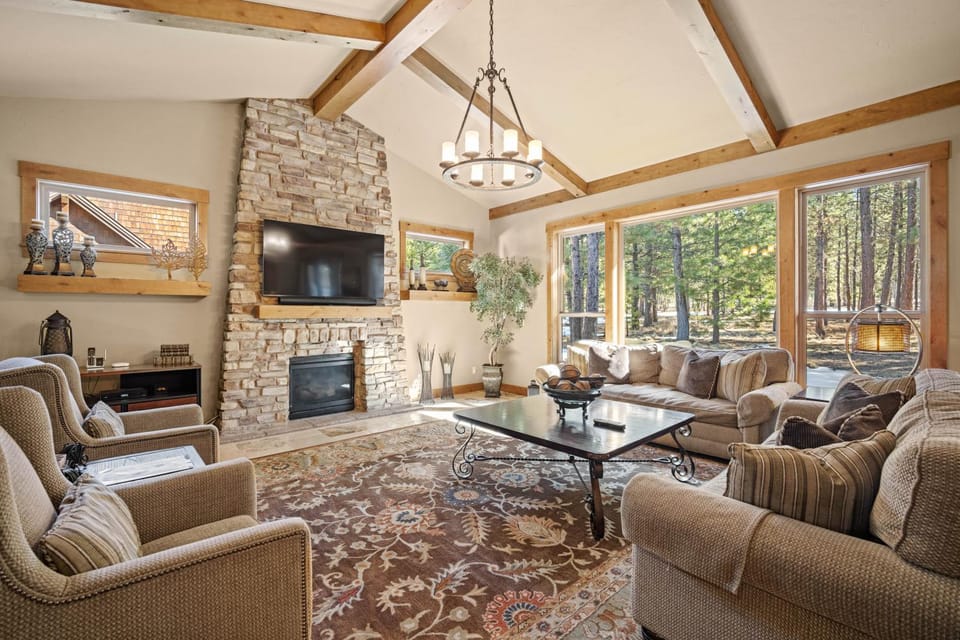 56827 Dancing Rock Loop House in Oregon