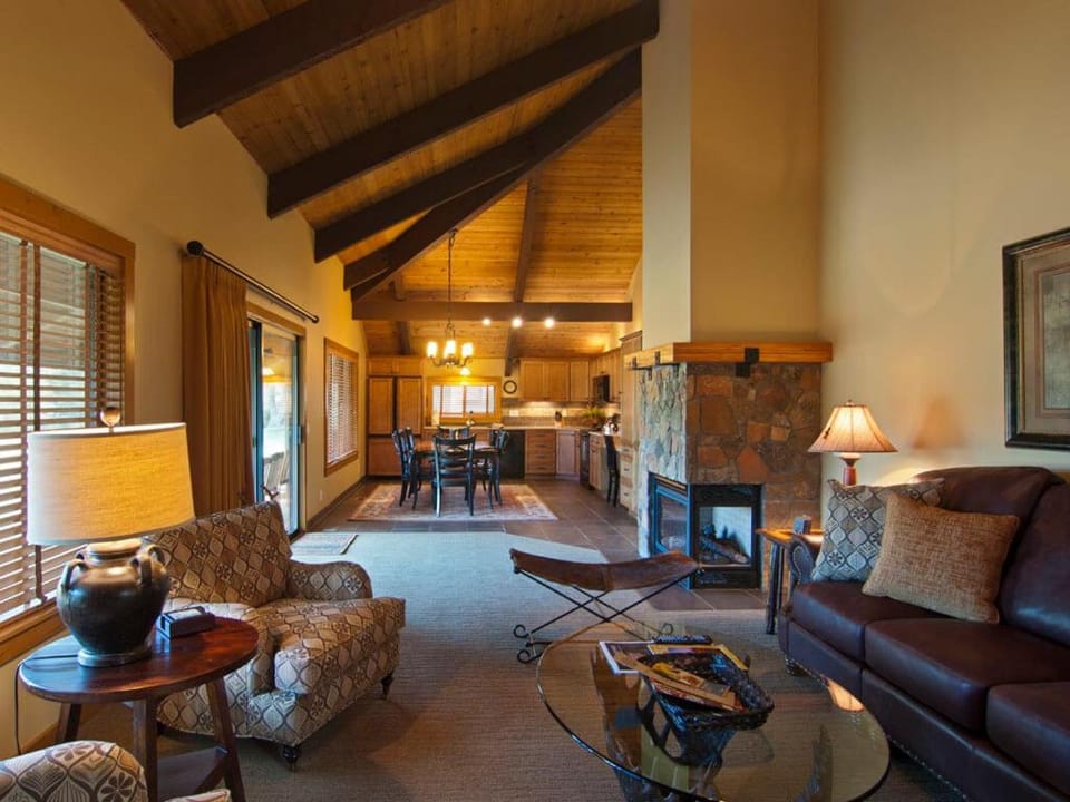 1 Kitty Hawk Apartment in Sunriver