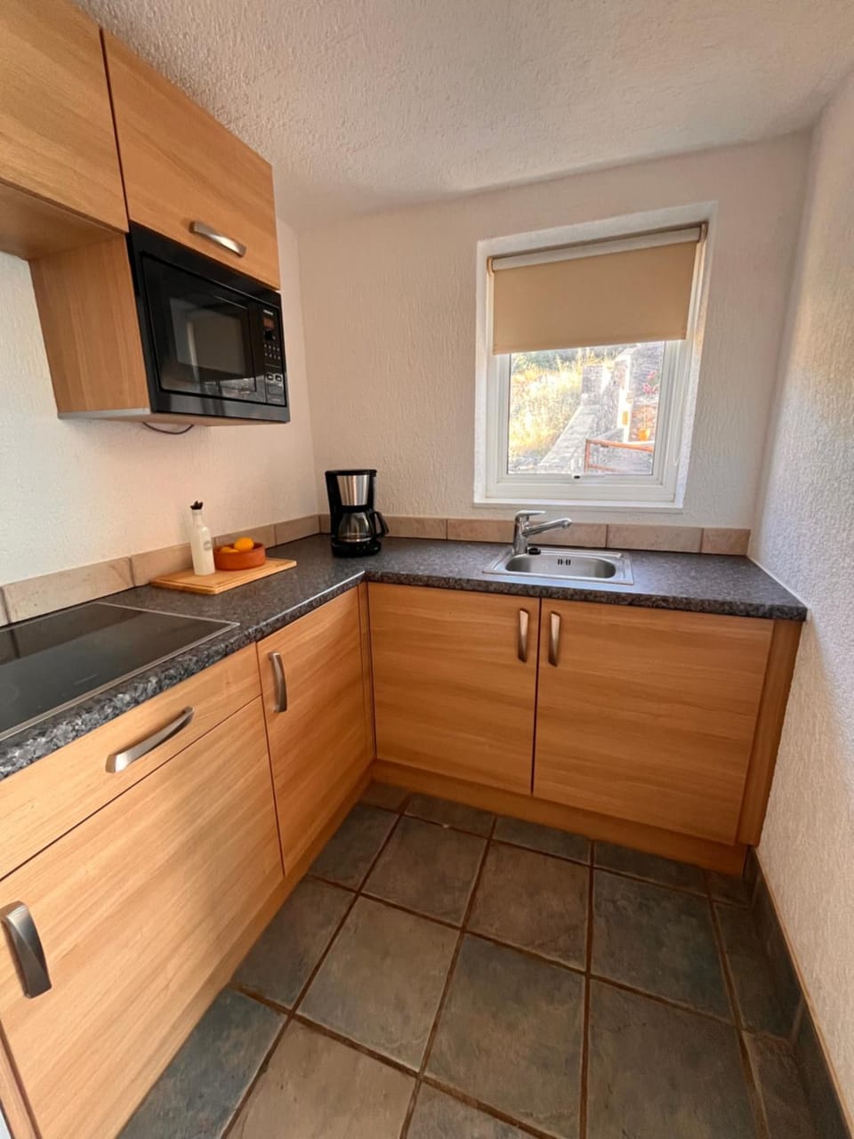 Coffee/tea facilities, pet friendly, stove, kitchen