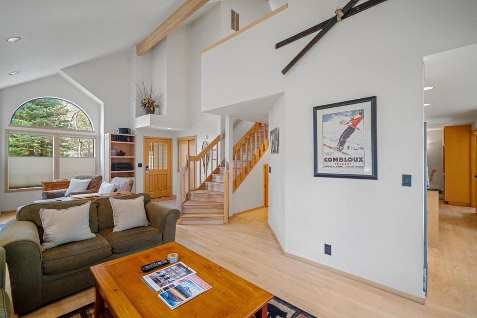 1 Lassen House in Sunriver
