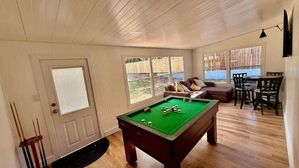 Charming Citrus House in Inverness