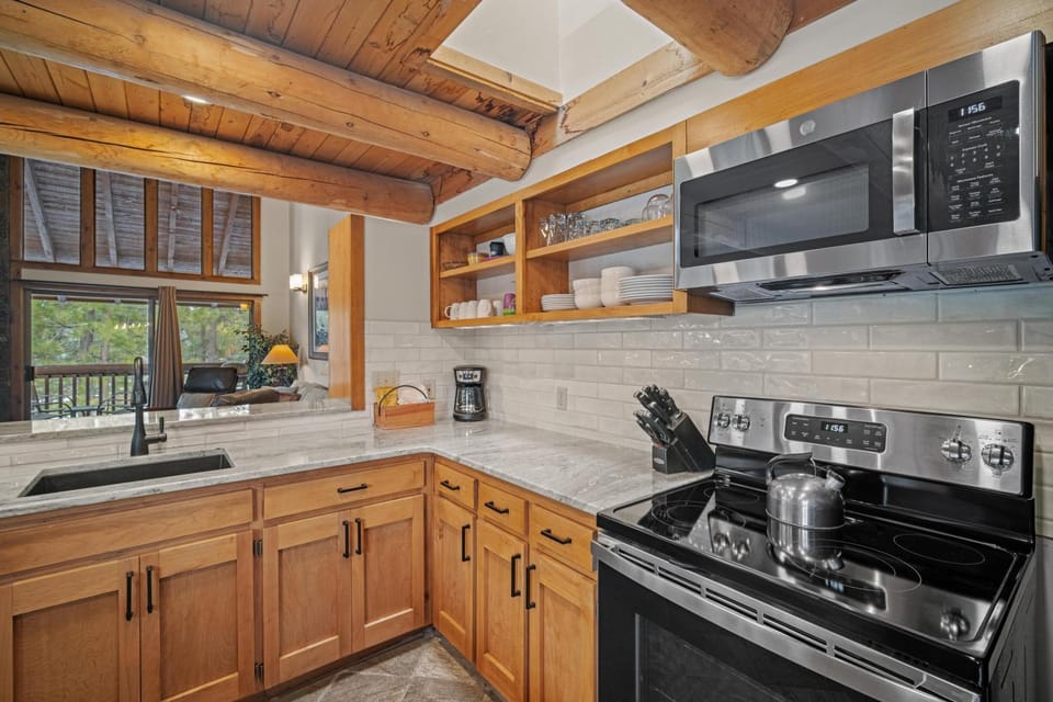 1 Wildflower Apartment in Sunriver