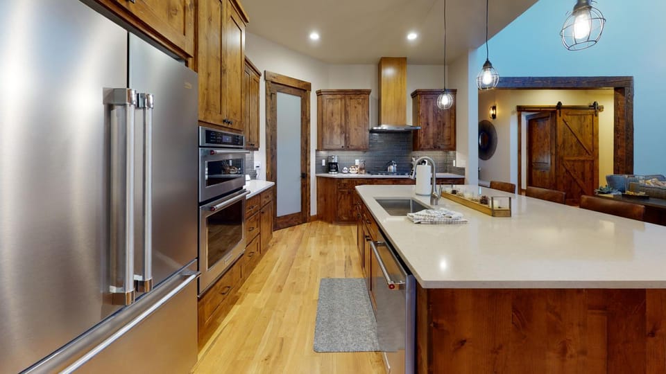 56923 Dancing Rock Loop House in Oregon