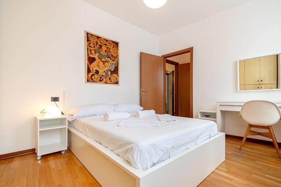 Elegant Apartament Vittuone - 15 minutes to Milan Apartment in Lombardy