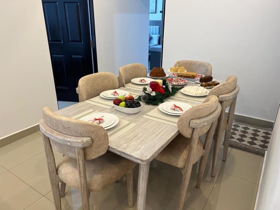 Santorini Serenity Suite Campground/ 
RV Resort in Negombo