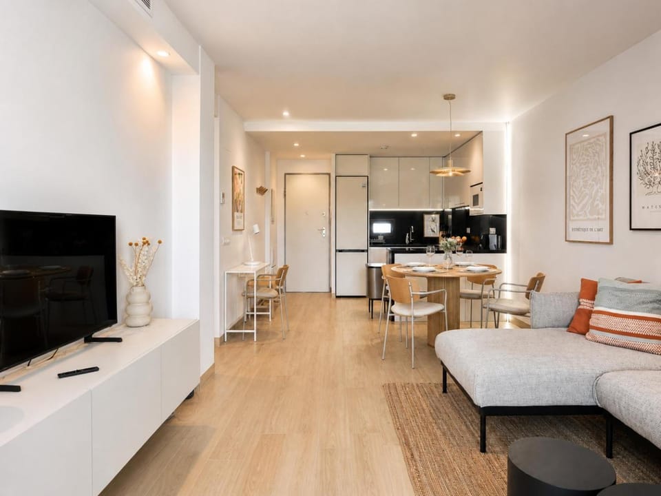 TV and multimedia, Kitchen or kitchenette, Seating area, Dining area