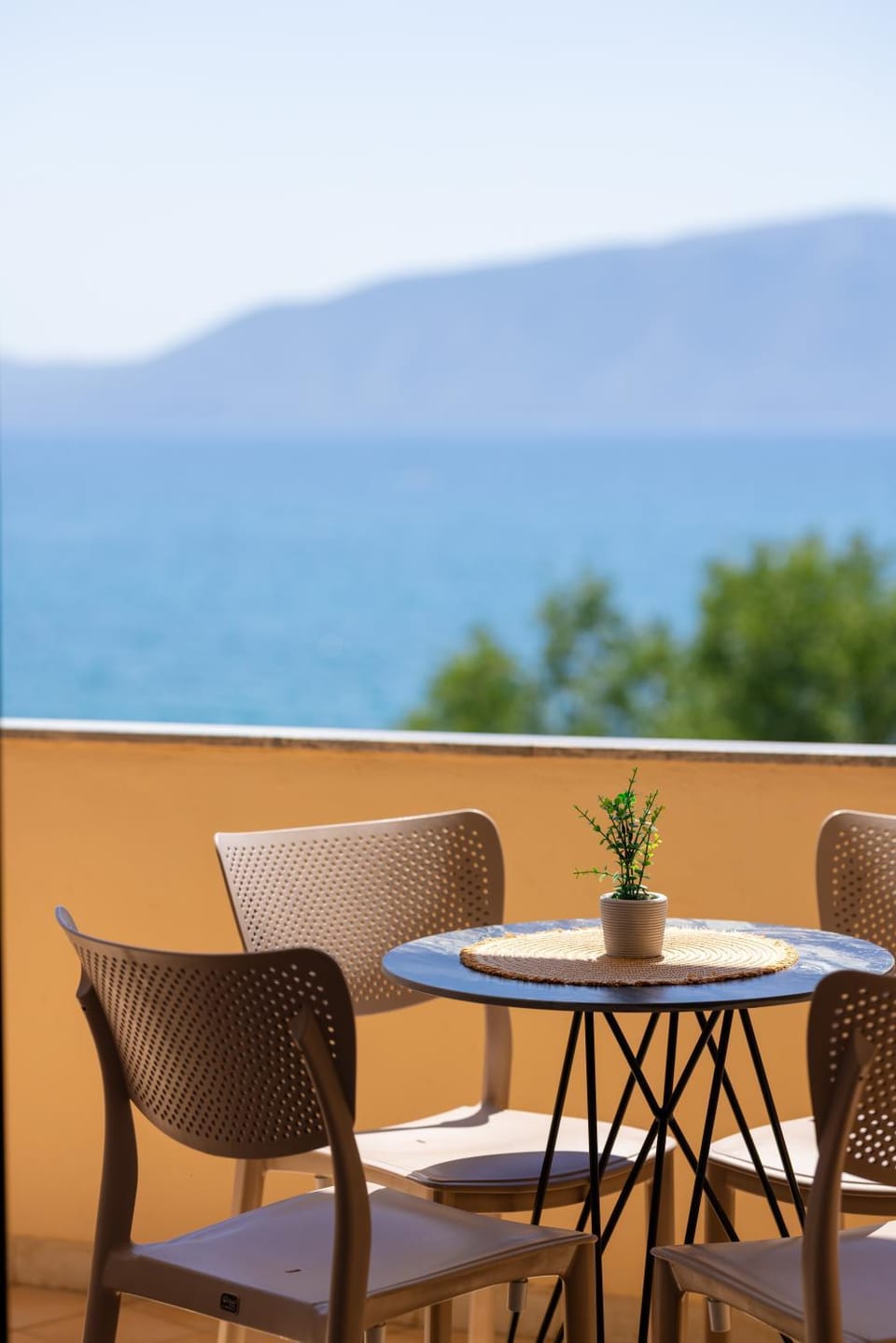 Patio, Day, Natural landscape, View (from property/room), Balcony/Terrace, Seating area, Sea view