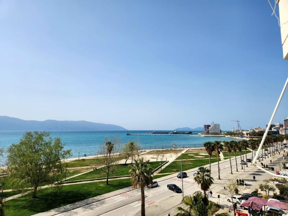 Lungomare Beachfront Apartment - by EKA Luxury Apartments Apartment in Vlorë