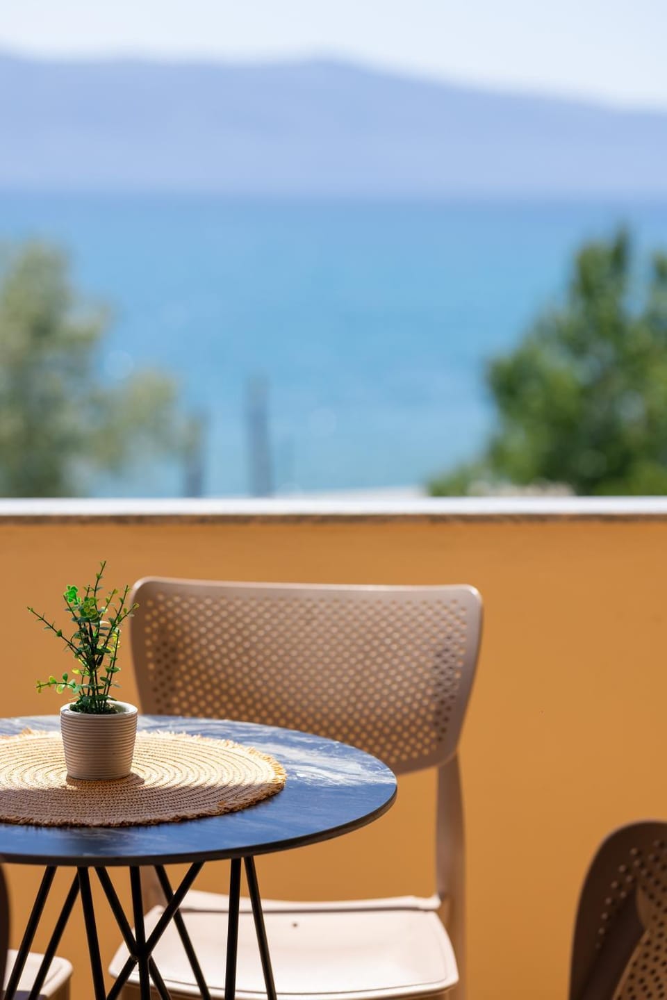 Patio, Day, Natural landscape, View (from property/room), Balcony/Terrace, Seating area, Sea view