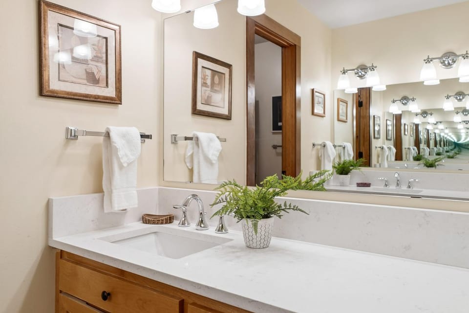 12 Wildflower Apartment in Sunriver