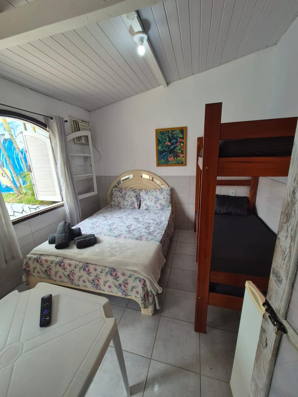 Pousada Casa Da Arara suite 102 Bed and Breakfast in Saquarema
