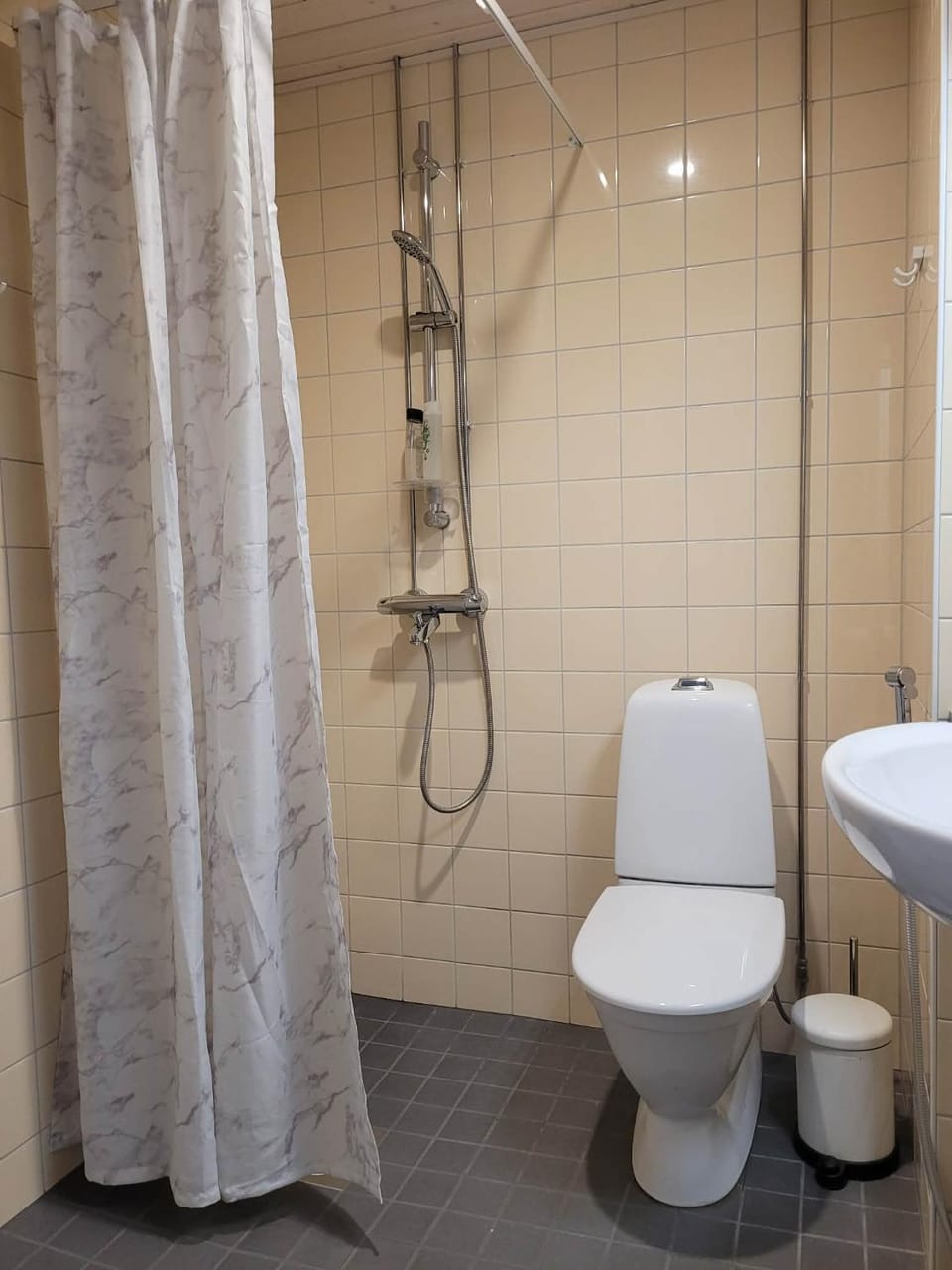 Modern flat near University - Wifi, 55'Smart TV Apartment in Finland