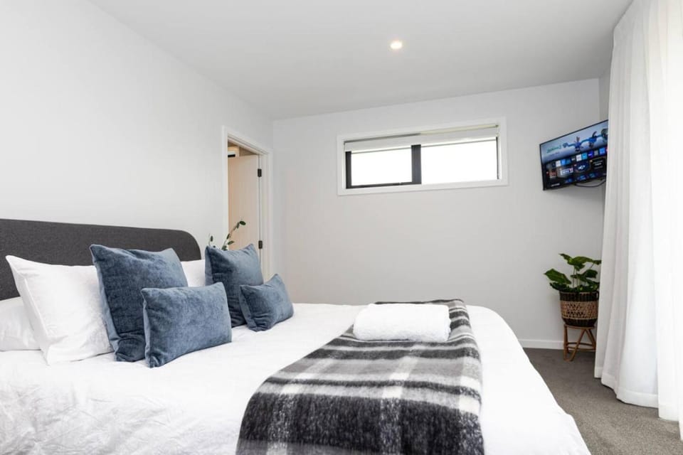 TV and multimedia, Bedroom