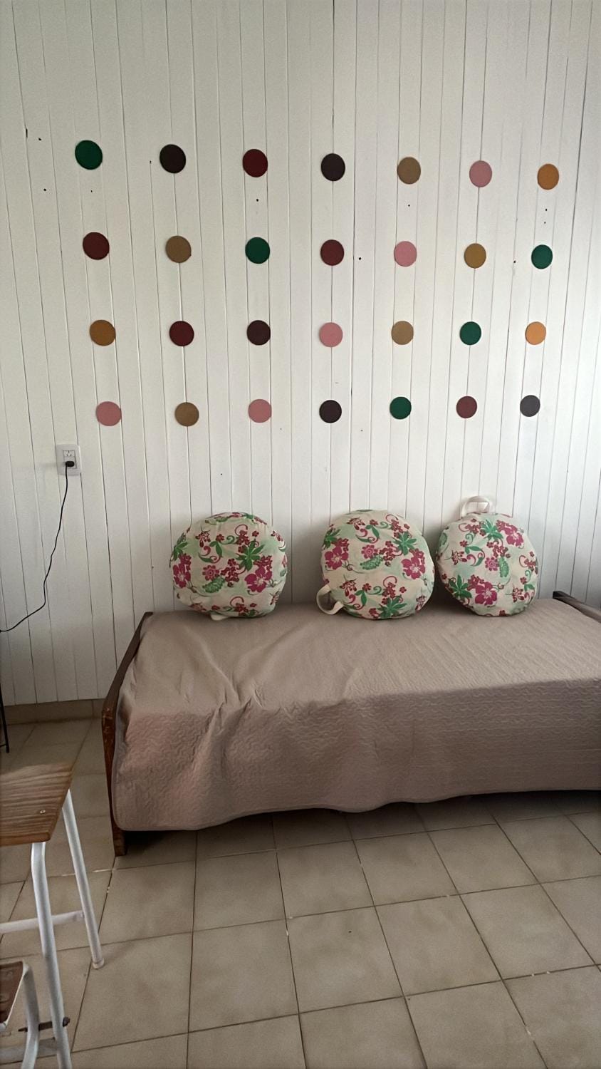 Bed, Living room