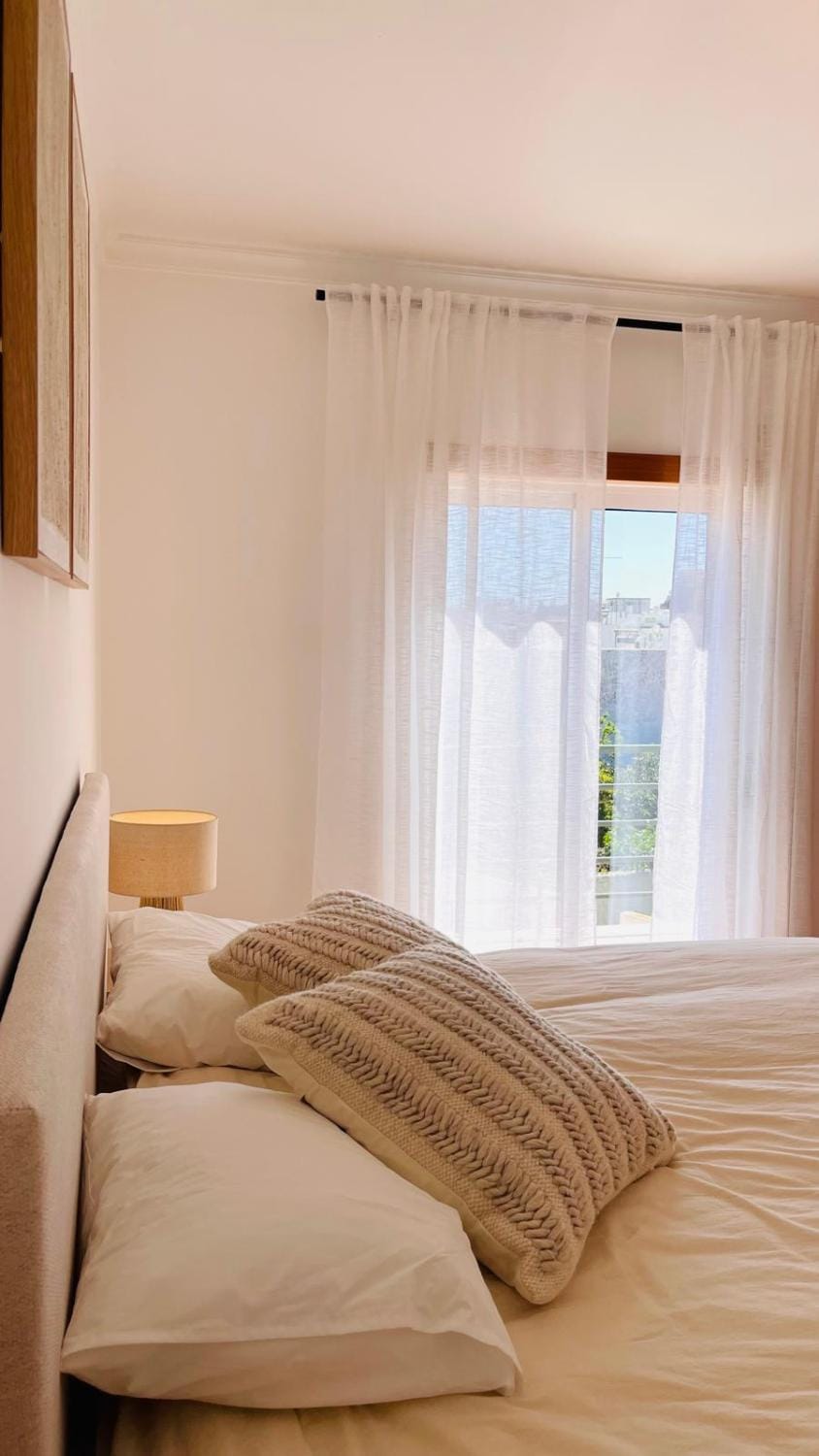 Bed, Natural landscape, View (from property/room), Balcony/Terrace, Beach, Bedroom, internet, air conditioner