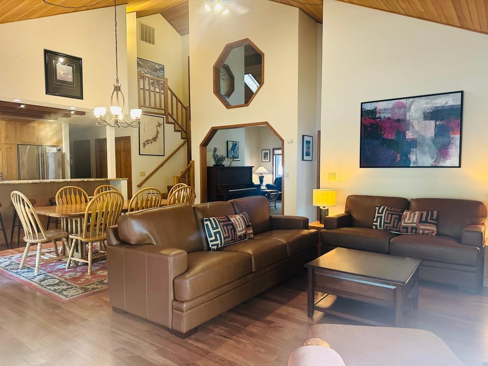6 Tokatee Lane House in Sunriver