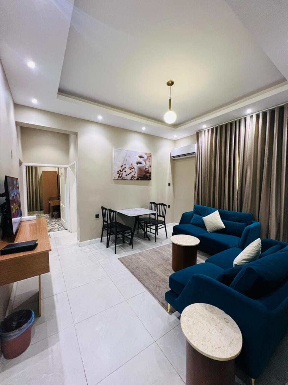 TV and multimedia, Living room, Dining area