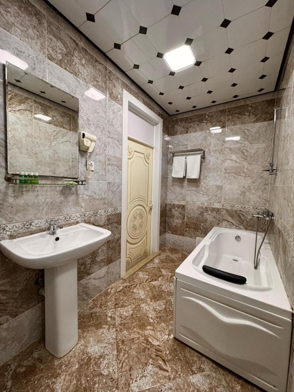 SahiL Boutique Hotel with F1 track view Hotel in Baku