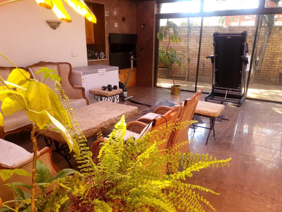 Seating area, Evening entertainment