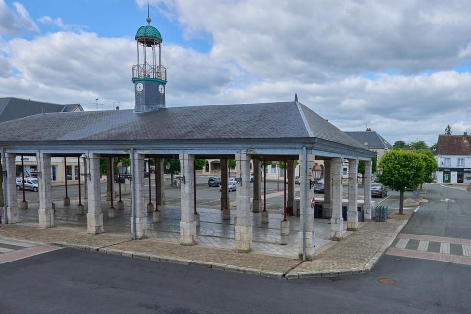 Landmark view, Location