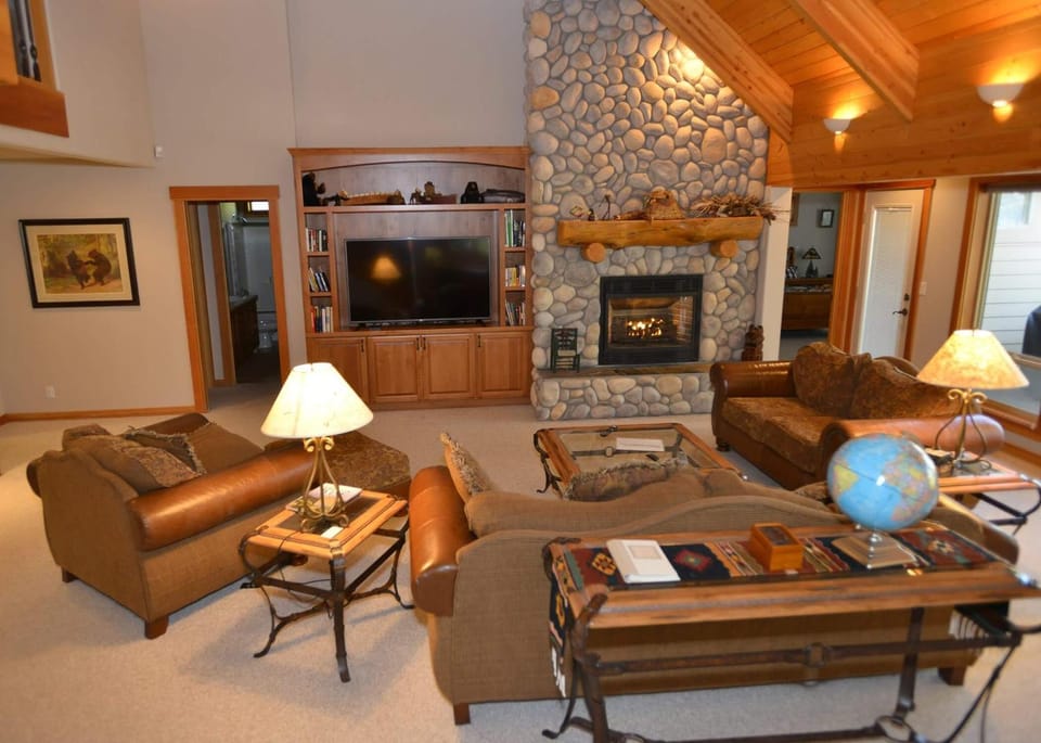 14 Catkin Lane House in Sunriver
