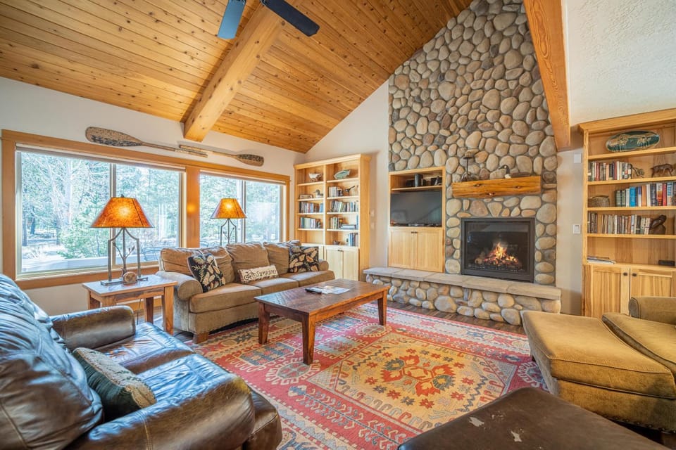 14 Quelah Lane House in Sunriver