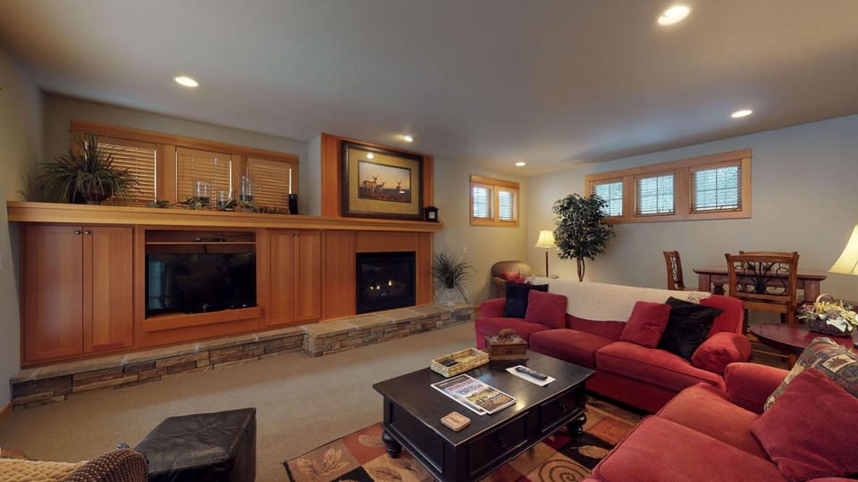 16 Fremont Crossing House in Sunriver