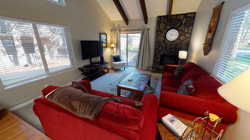64 Tennis Village Apartment in Sunriver