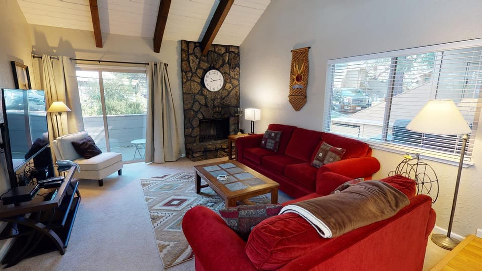 64 Tennis Village Apartment in Sunriver