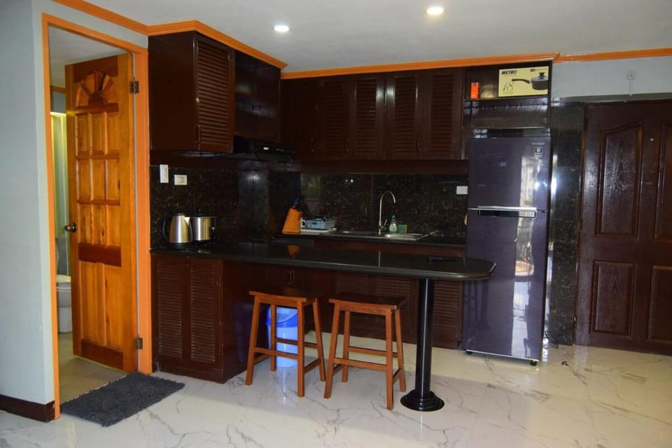 Kiener Hills Bldg E 421 Airport Condominium Studio Apartment in Lapu-Lapu City