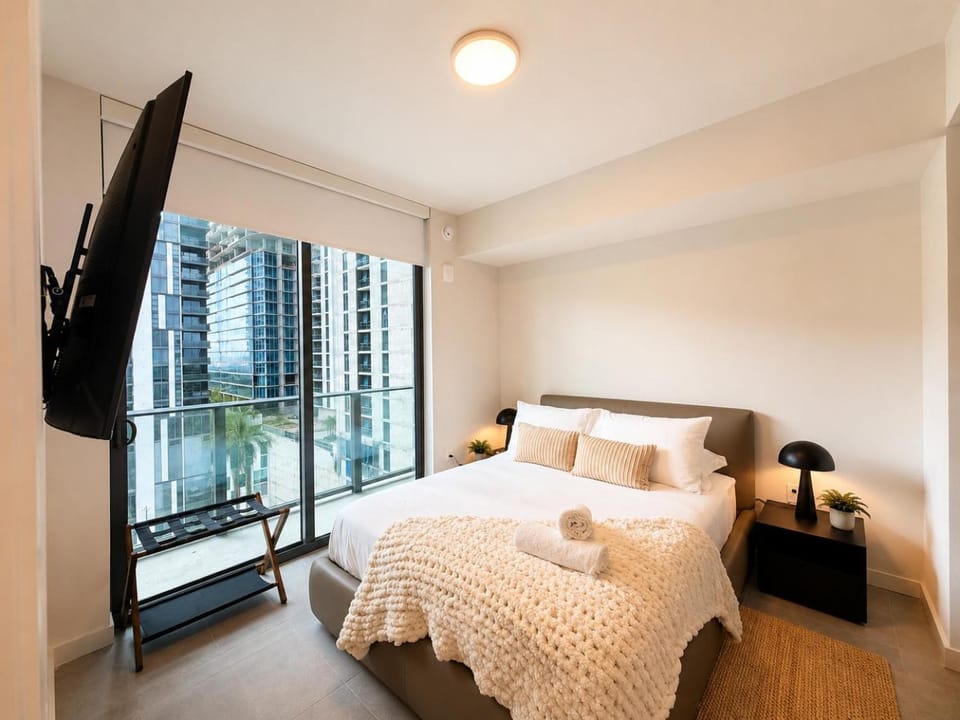 Bed, Bedroom