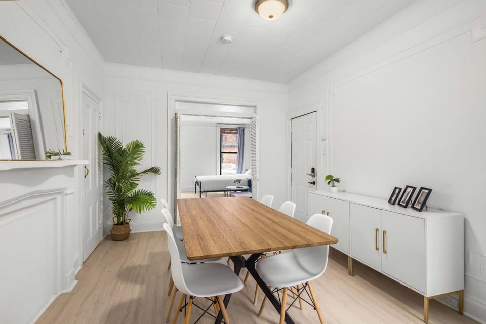 Bedford I by StayHaus 1BR with Private Garden Apartment in Manhattan