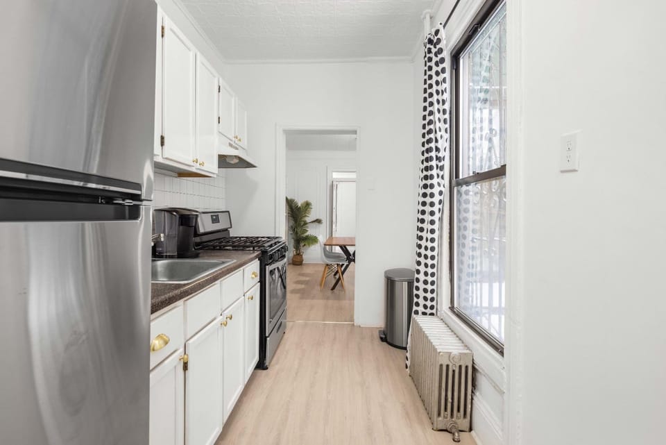 Bedford I by StayHaus 1BR with Private Garden Apartment in Manhattan