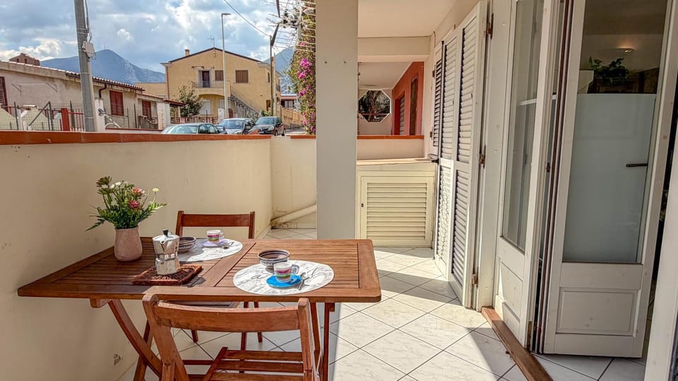 Property building, Balcony/Terrace