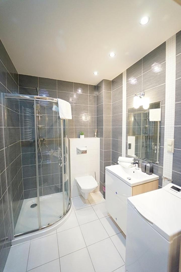 Apartament Lilly Apartment in Lower Silesian Voivodeship