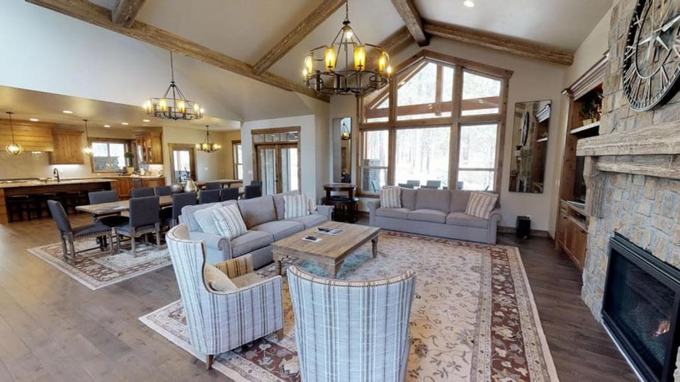 56629 Sunstone Loop House in Oregon