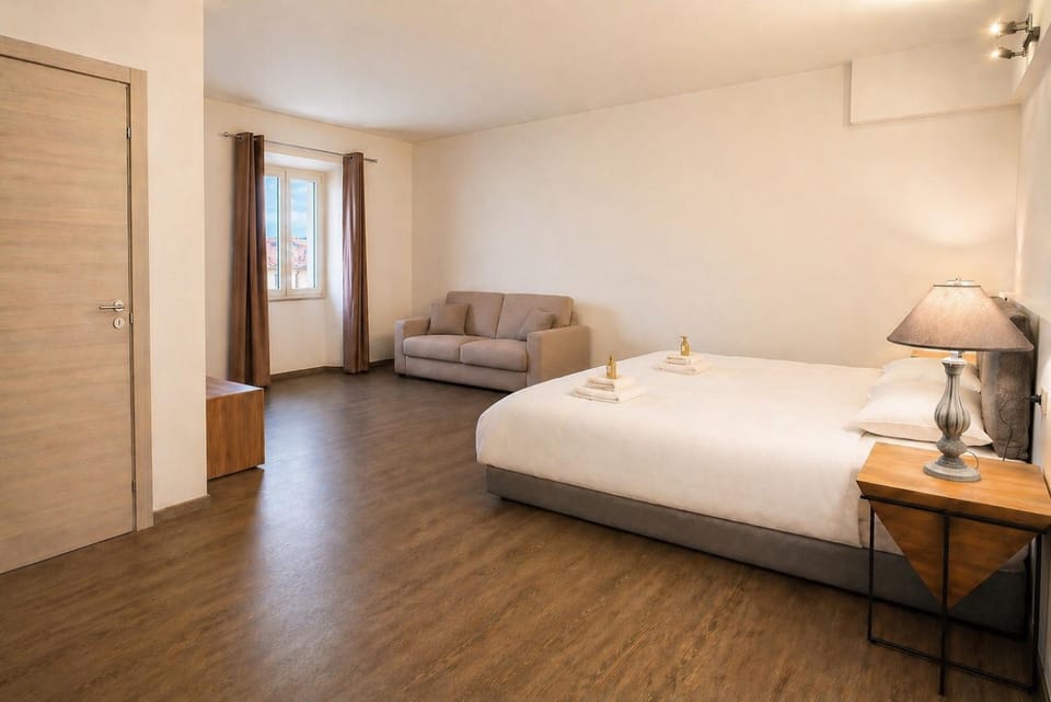 Bed, Photo of the whole room, Bedroom, wardrobe, air conditioner